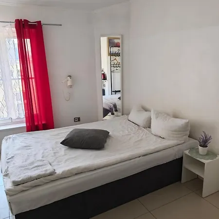 Wilcza Center Price Apartment